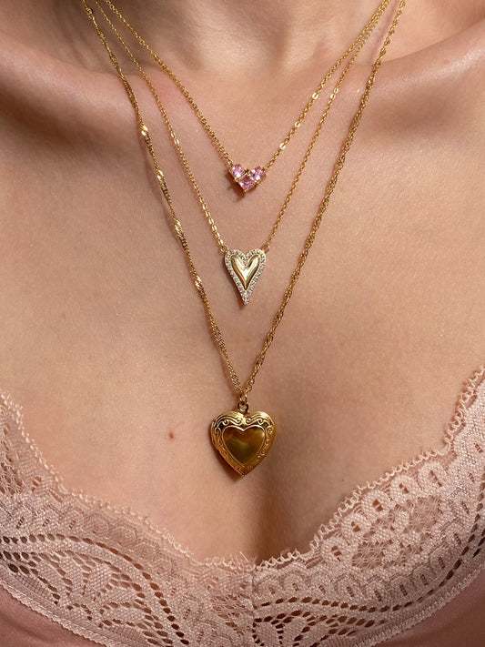 Dale un Toque Divertido a Tu Look con el Rose Philomena Necklace
